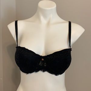 Marilyn Monroe Black Laced Push Up Bra